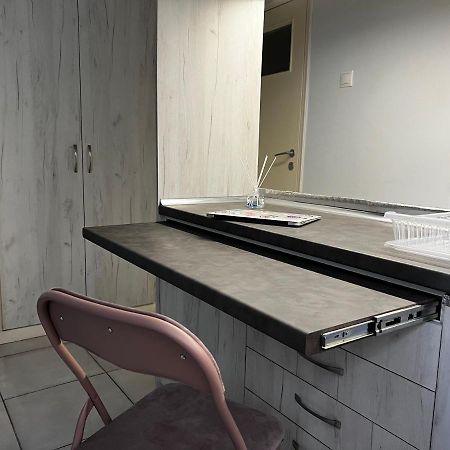 Budget Private Room In The Center Atene Esterno foto