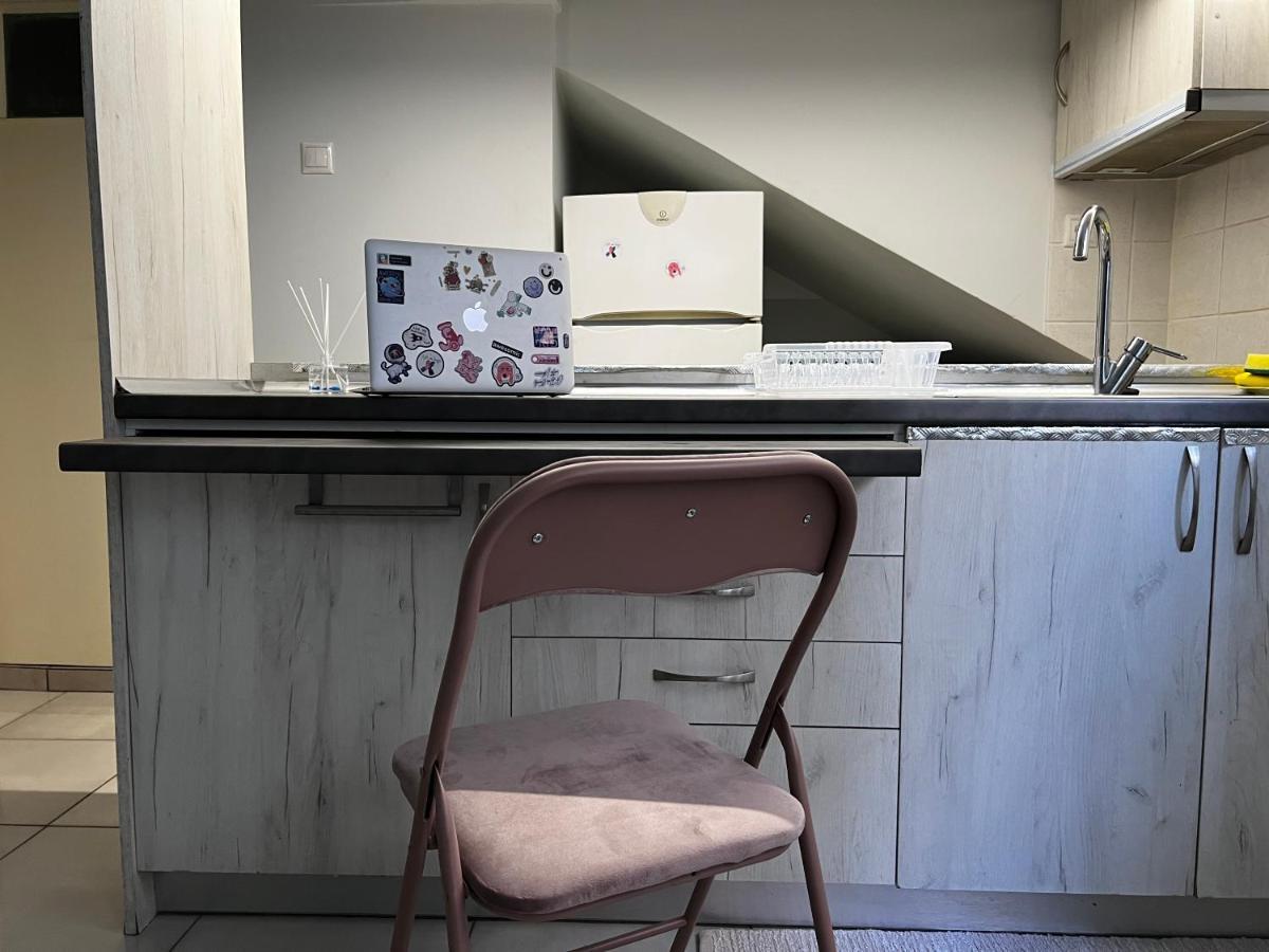 Budget Private Room In The Center Atene Esterno foto